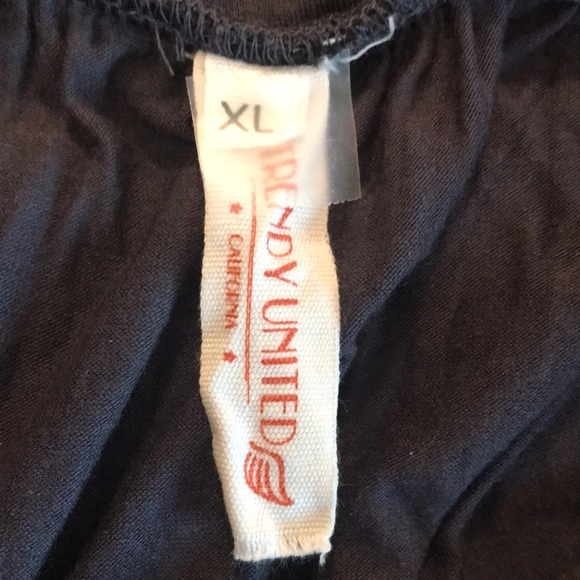 Trendy United brand Skirt - Picture 3 of 4